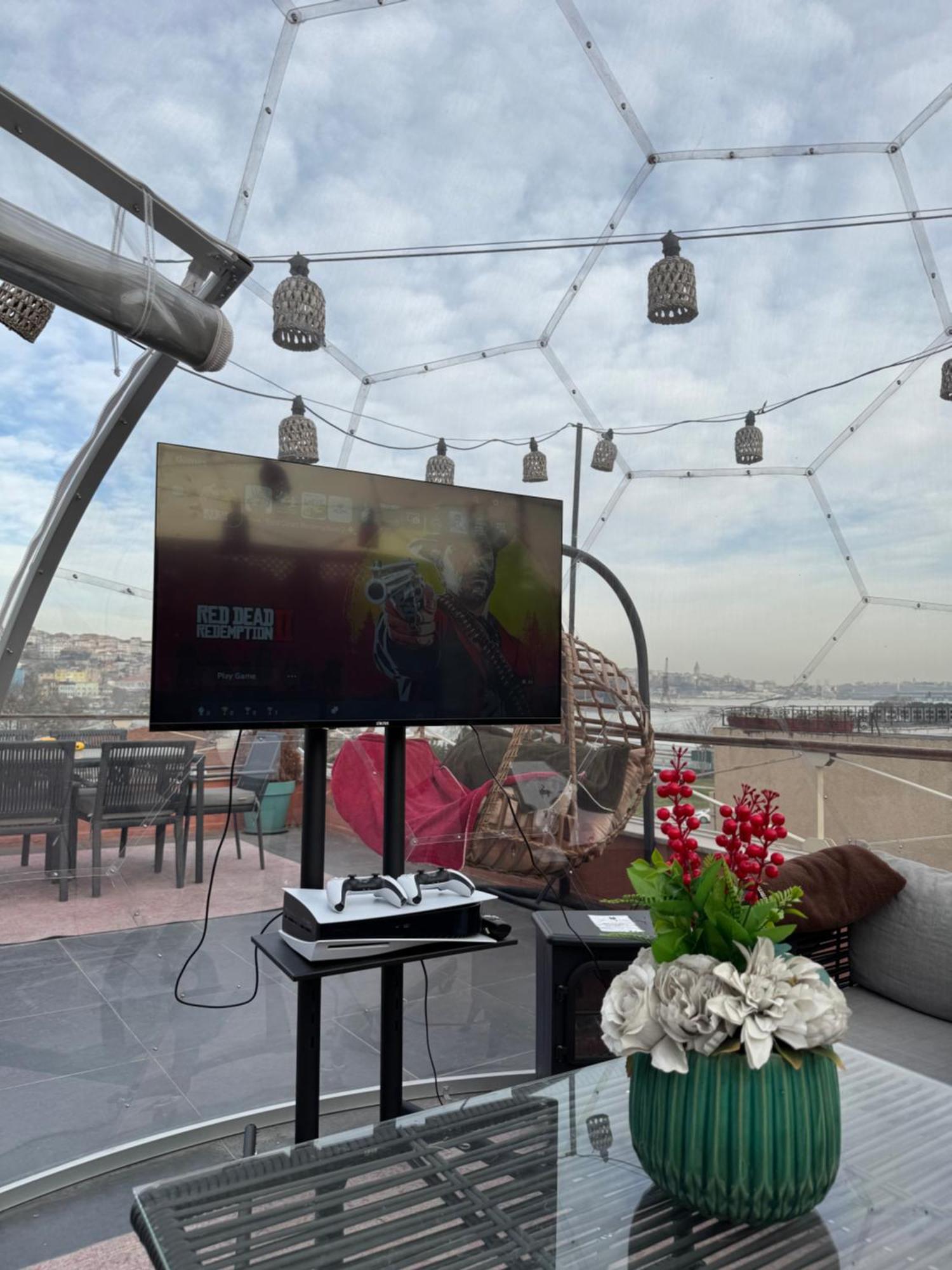 Waterfront Apartment By The Tram - Terrace With Dome & Golden Horn View In Fatih Istanbul Exterior foto